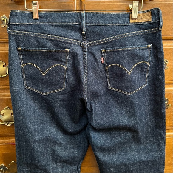 Levi’s Demi Curve Classic Boot Cut | Size 16 - Picture 4 of 13
